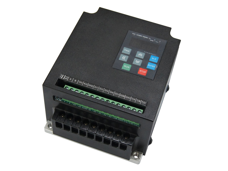 DFL500D通用變頻器，小體變頻器，變頻調(diào)速器，變頻器生產(chǎn)廠家